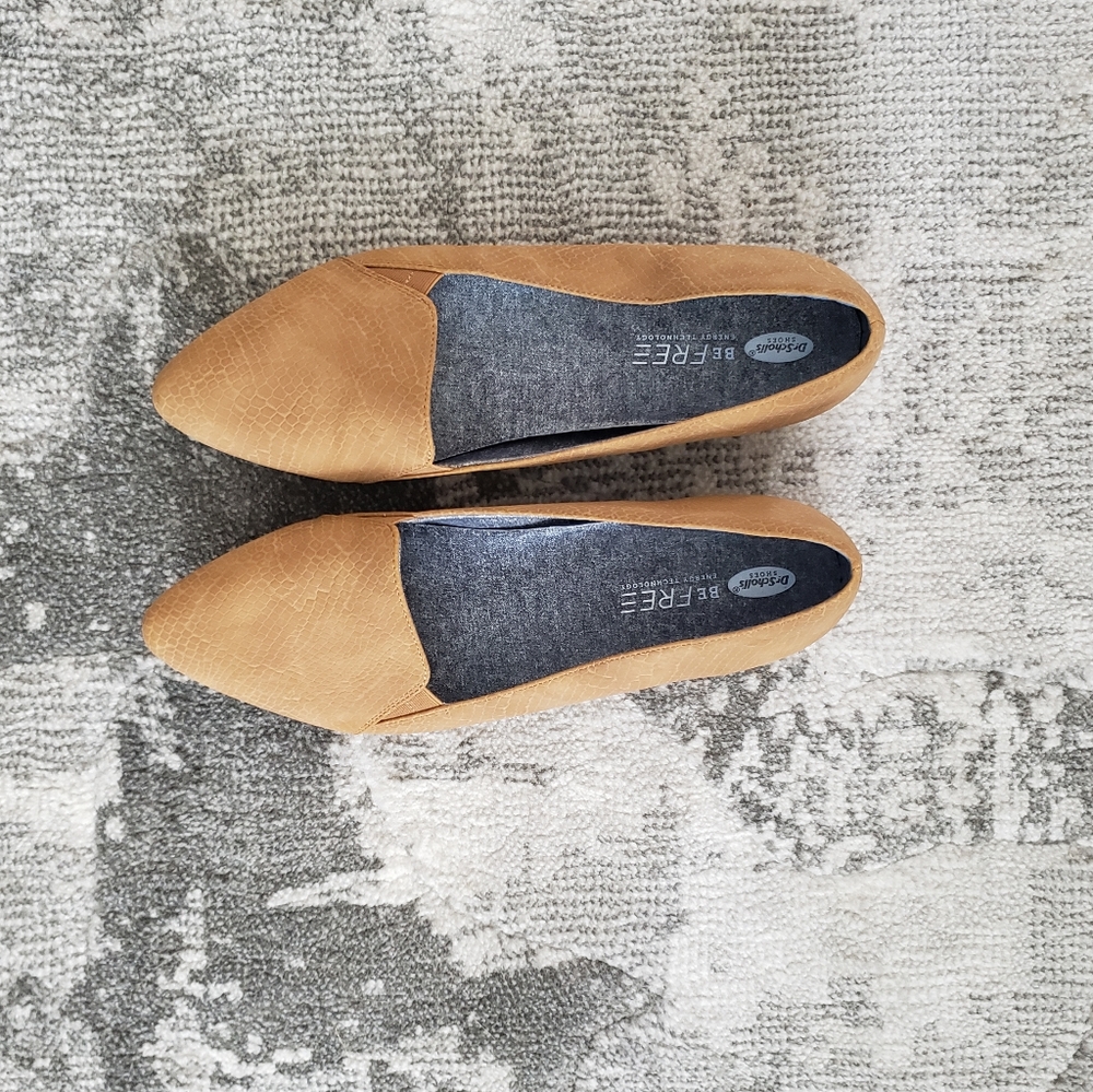 EUC Snakeskin Printed Flats